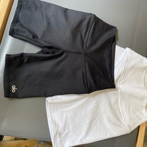 Alo Yoga Biker Short - WHITE ONLY